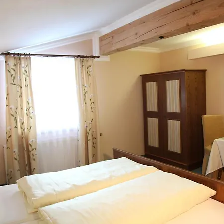Dorfplatzl Guest house
